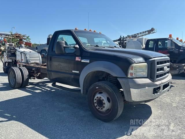 Ford F-450 Cabinas e interior