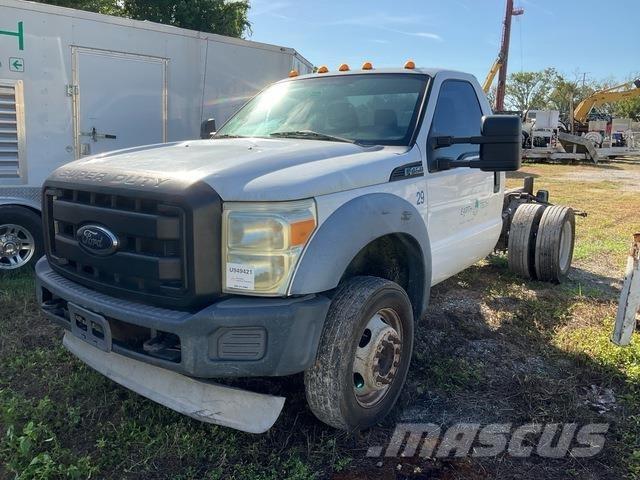 Ford F-450 XL Cabinas e interior