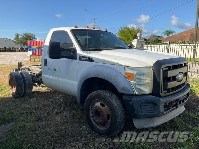 Ford F-450 XL Cabinas e interior