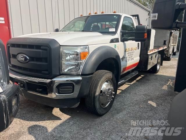 Ford F-550 Furgonetas caja abierta
