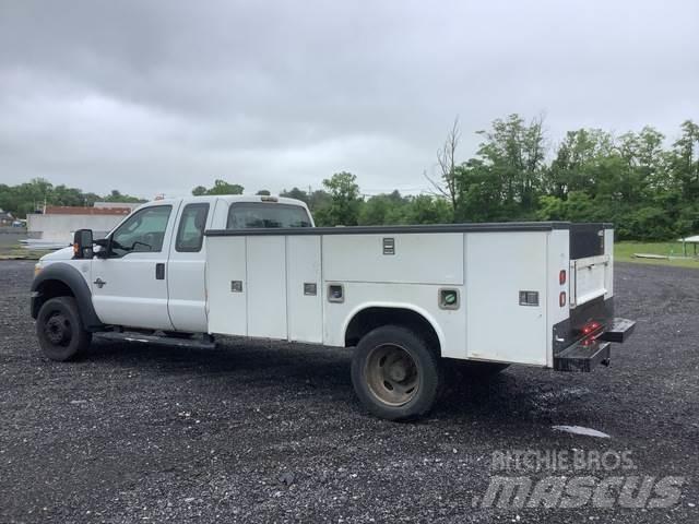 Ford F-550 Furgonetas caja abierta