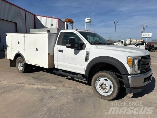 Ford F-550 Vehículos - Taller