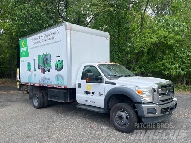 Ford F-550 Camiones caja cerrada