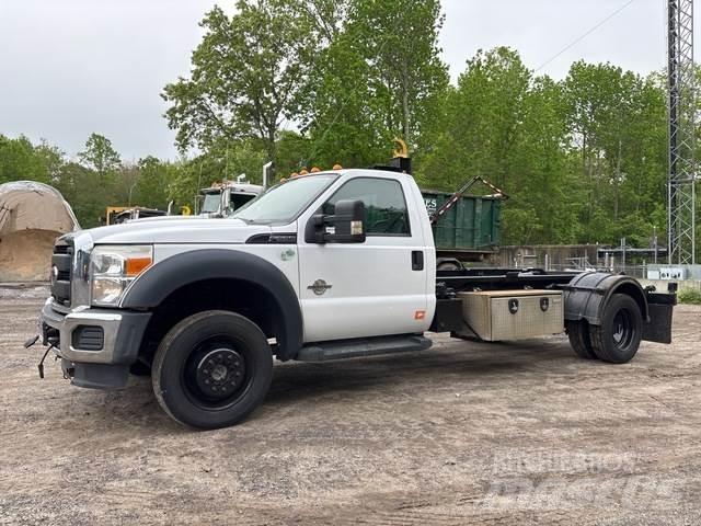 Ford F-550 Camiones polibrazo