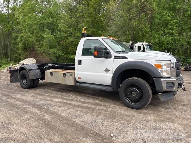 Ford F-550 Camiones polibrazo