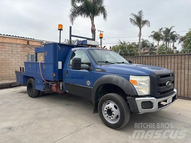 Ford F-550 Furgonetas caja abierta