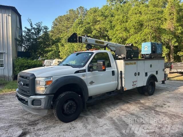 Ford F-550 Vehículos - Taller