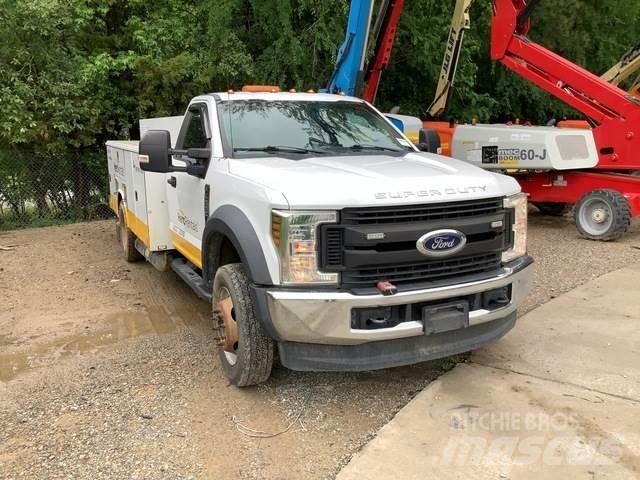 Ford F-550 Vehículos - Taller