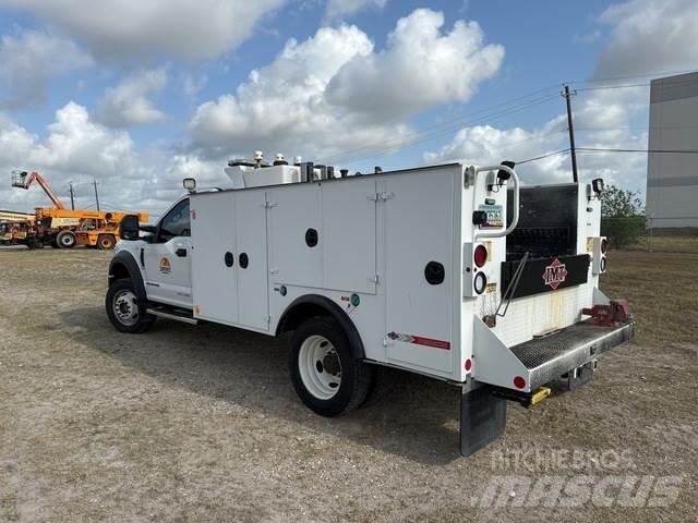 Ford F-550 Vehículos - Taller