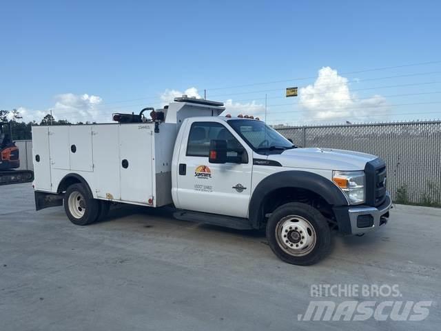 Ford F-550 Vehículos - Taller
