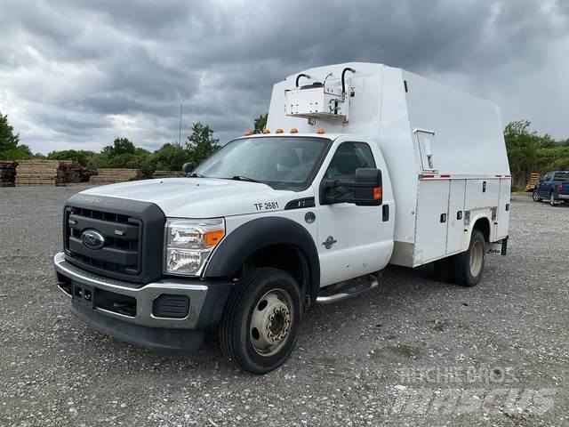 Ford F-550 Furgonetas caja abierta