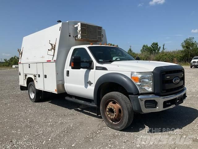 Ford F-550 Furgonetas caja abierta