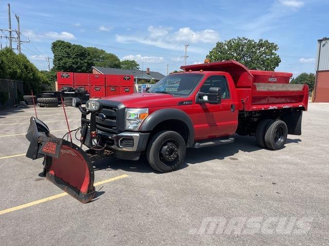 Ford F-550 Láminas y cuñas quitanieves