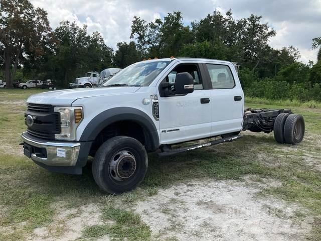 Ford F-550 Cabinas e interior