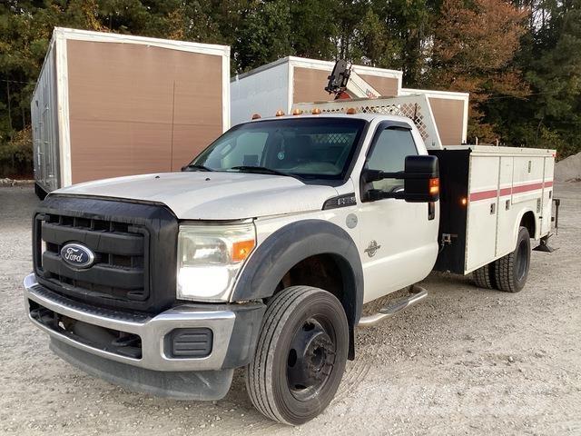 Ford F-550 Vehículos - Taller