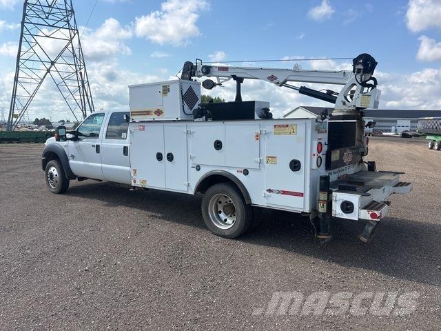 Ford F-550 Vehículos - Taller