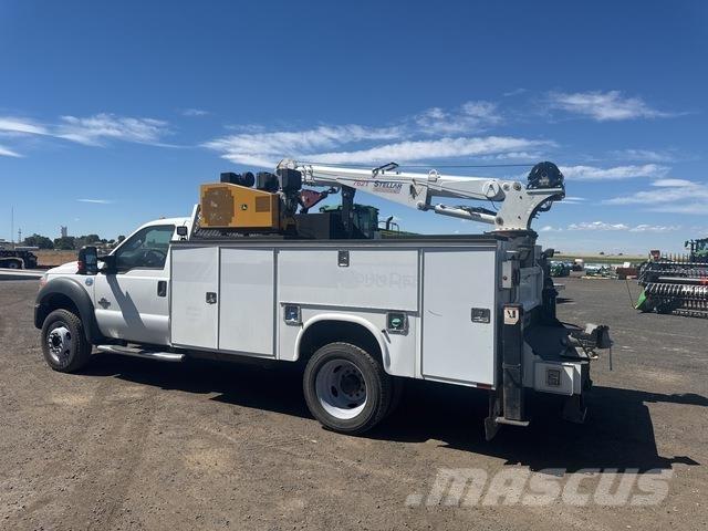 Ford F-550 Vehículos - Taller