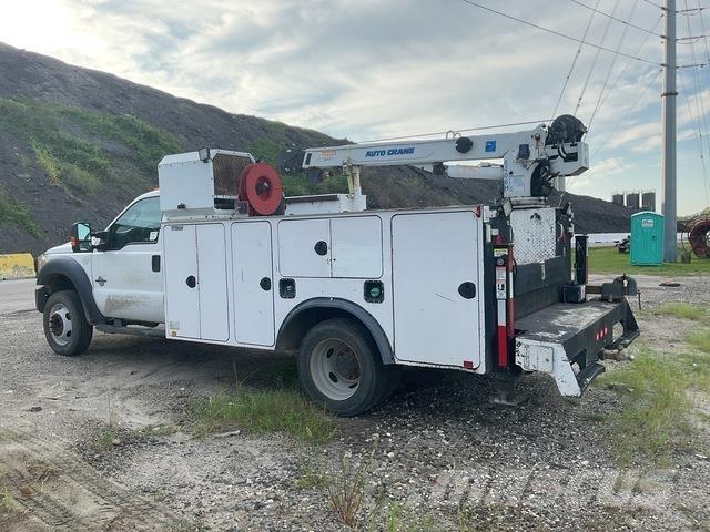 Ford F-550 Vehículos - Taller