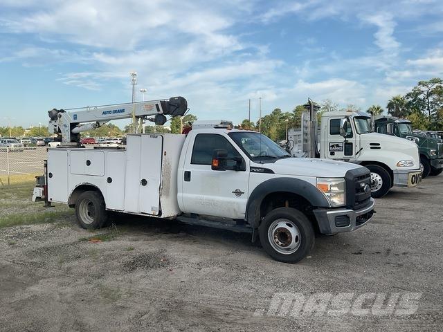 Ford F-550 Vehículos - Taller