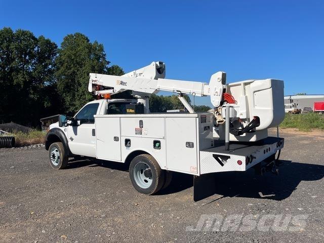 Ford F-550 Plataformas sobre camión