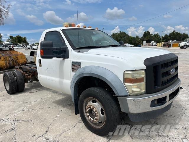 Ford F-550 Cabinas e interior
