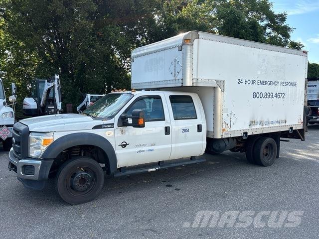 Ford F-550 Camiones caja cerrada