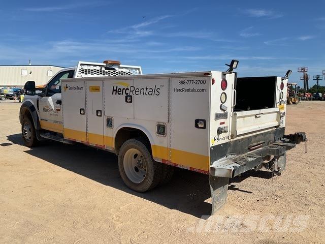 Ford F-550 Vehículos - Taller