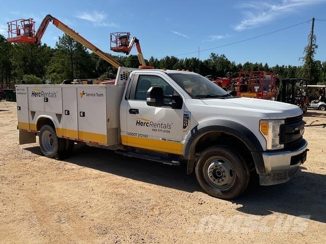 Ford F-550 Vehículos - Taller