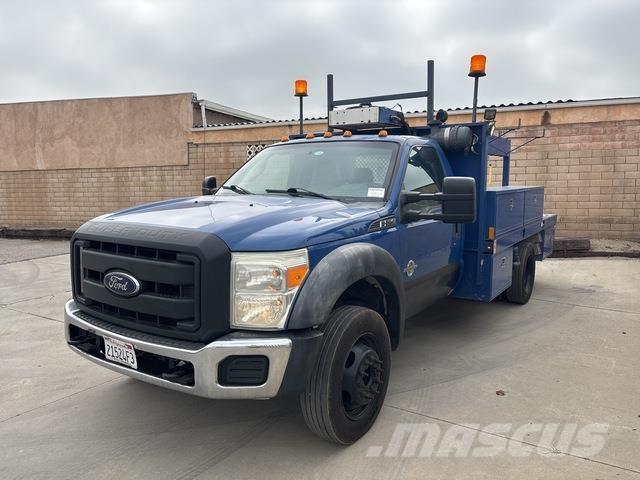 Ford F-550 Furgonetas caja abierta