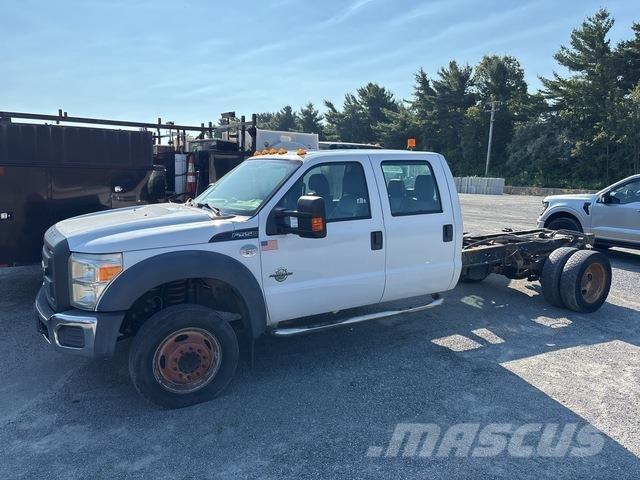 Ford F-550 Cabinas e interior
