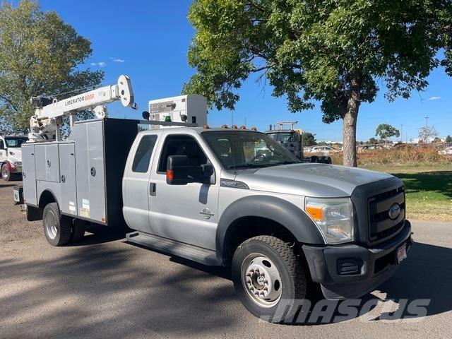 Ford F-550 Vehículos - Taller