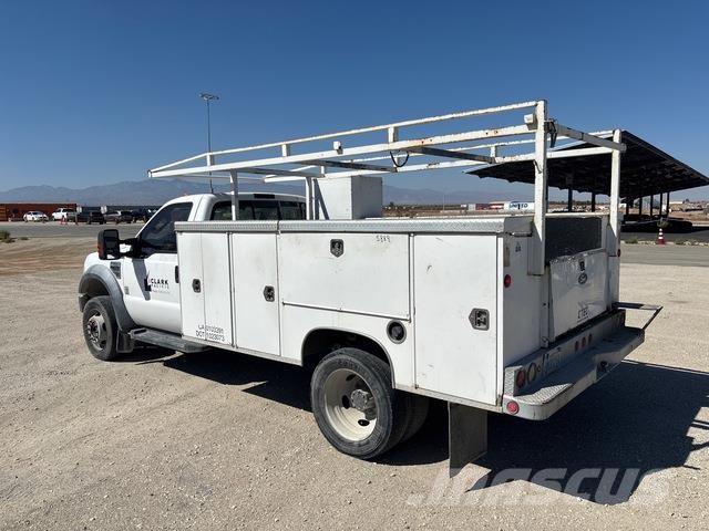 Ford F-550 Furgonetas caja abierta