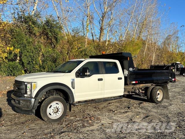 Ford F-550 Camiones bañeras basculantes o volquetes