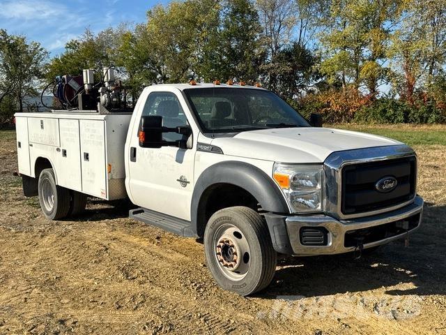 Ford F-550 Vehículos - Taller