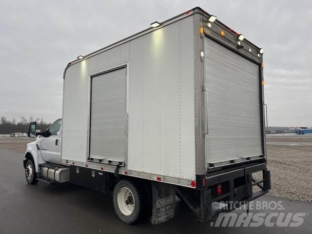 Ford F-650 Construcción - Otros