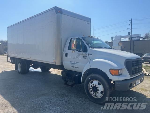Ford F-650 Camiones caja cerrada