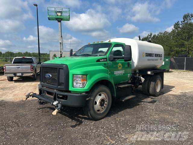 Ford F-650 Camiones cisterna