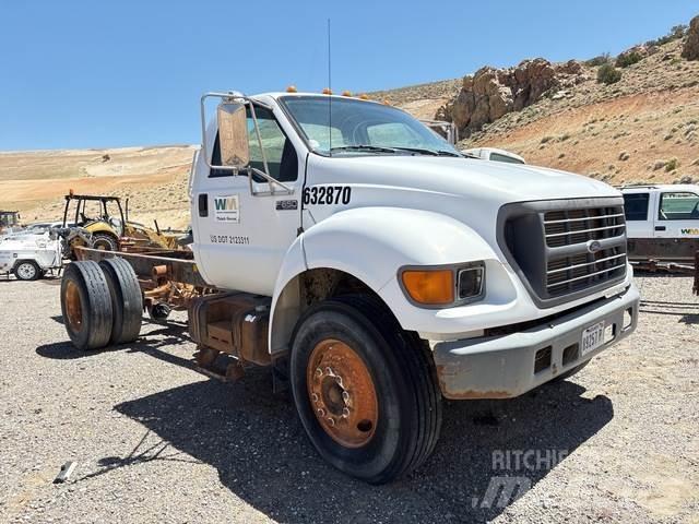 Ford F-650 Cabinas e interior