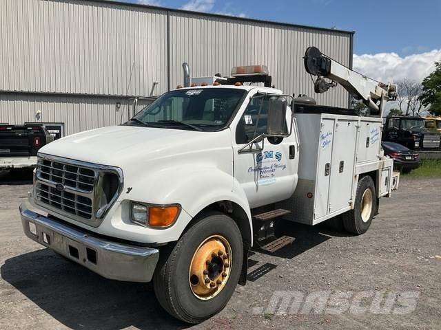 Ford F-650 Vehículos - Taller