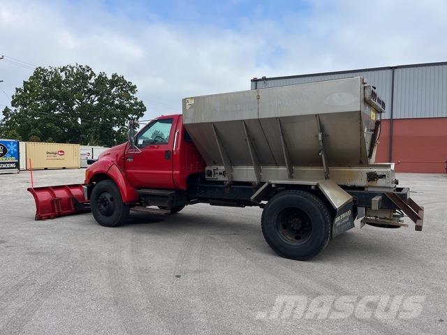 Ford F-650 Láminas y cuñas quitanieves