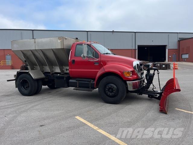 Ford F-650 Láminas y cuñas quitanieves