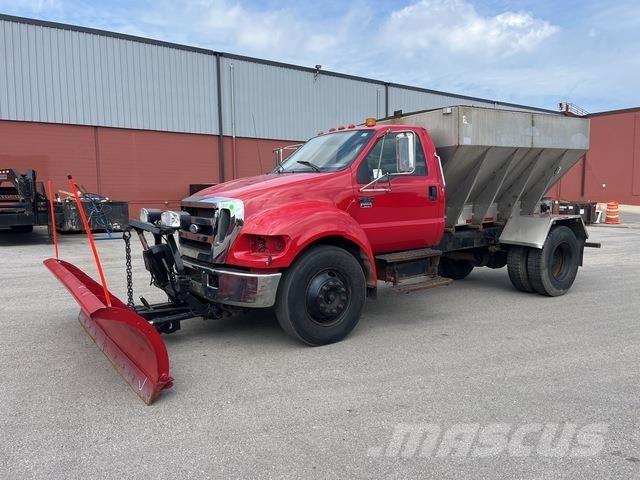 Ford F-650 Láminas y cuñas quitanieves