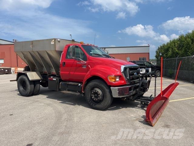 Ford F-650 Láminas y cuñas quitanieves