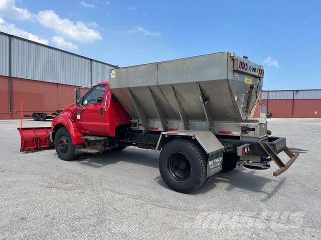 Ford F-650 Láminas y cuñas quitanieves