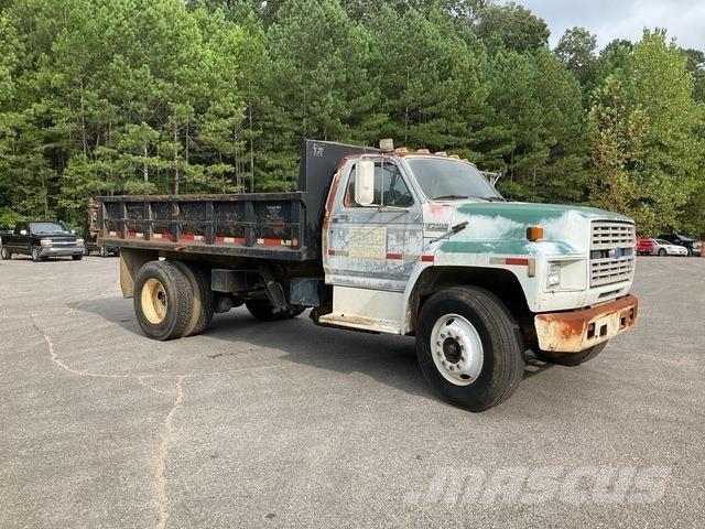 Ford F-700 Camiones bañeras basculantes o volquetes
