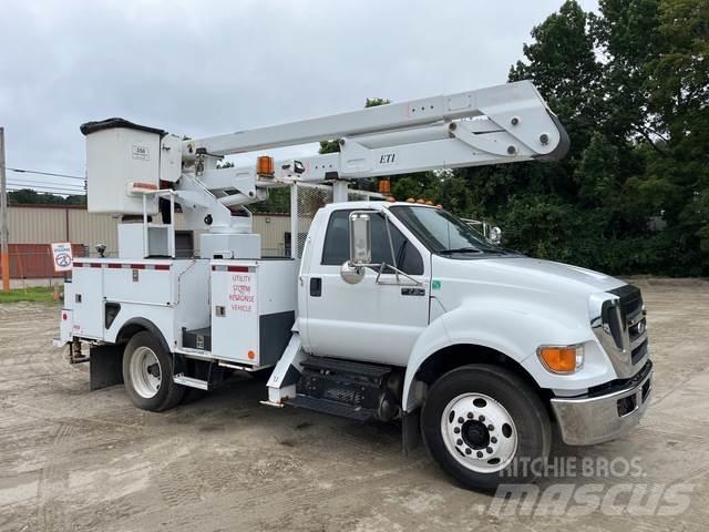 Ford F-750 Plataformas sobre camión