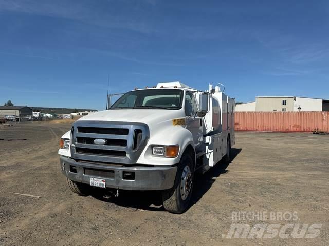 Ford F-750 Camiones cisterna