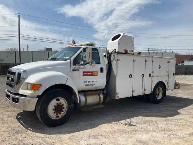 Ford F-750 Vehículos - Taller