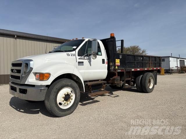Ford F-750 Camiones bañeras basculantes o volquetes