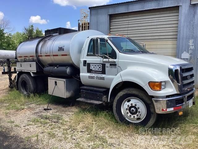 Ford F-750 Camiones hormigonera